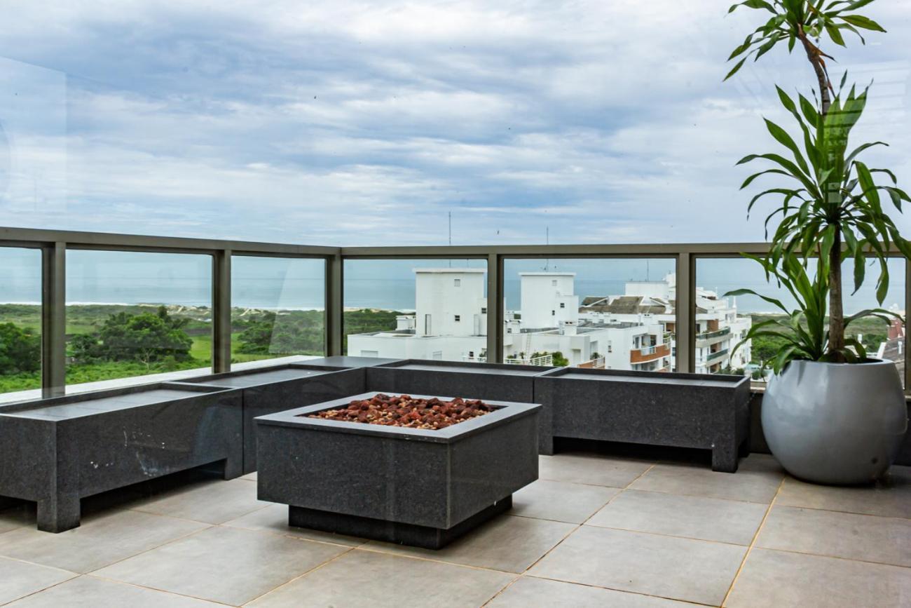 Estudio moderno no Campeche com piscina, perto da praia Florianópolis Esterno foto